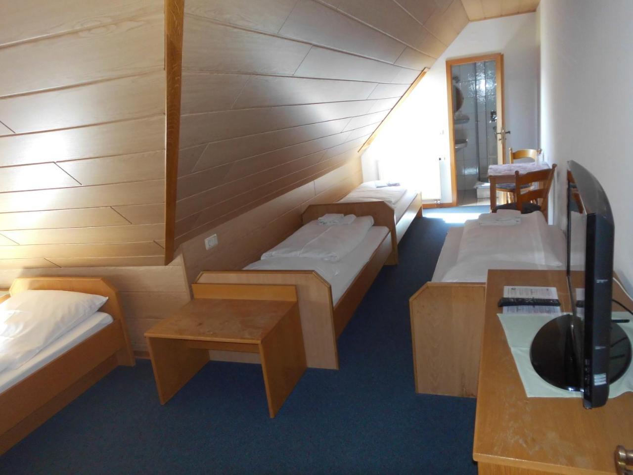 Landgasthof Zum Hirschen Hafenlohr Екстер'єр фото