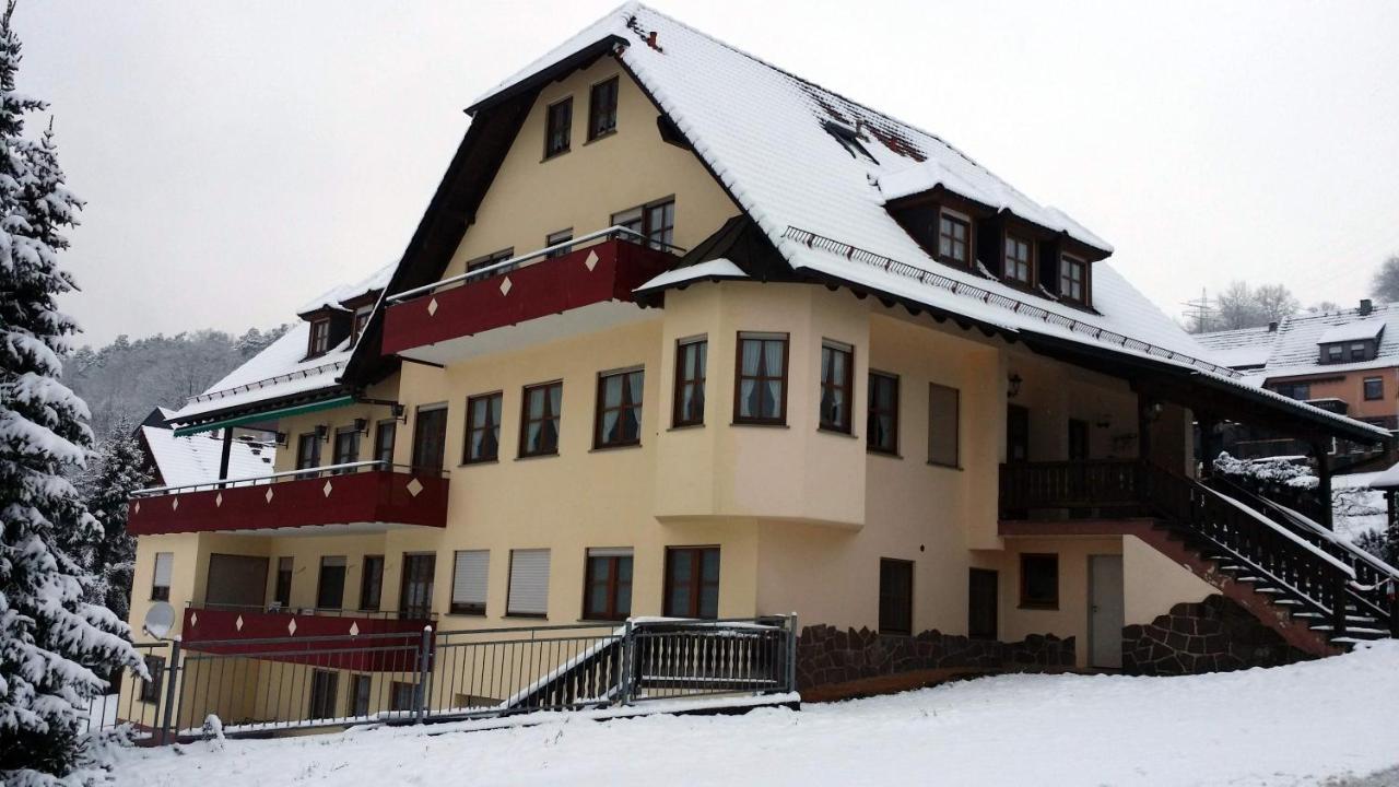 Landgasthof Zum Hirschen Hafenlohr Екстер'єр фото
